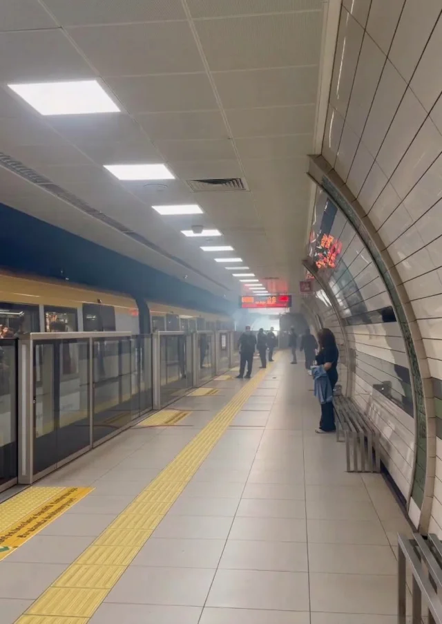 Üsküdar-Sultanbeyli metrosunda korkutan patlama!