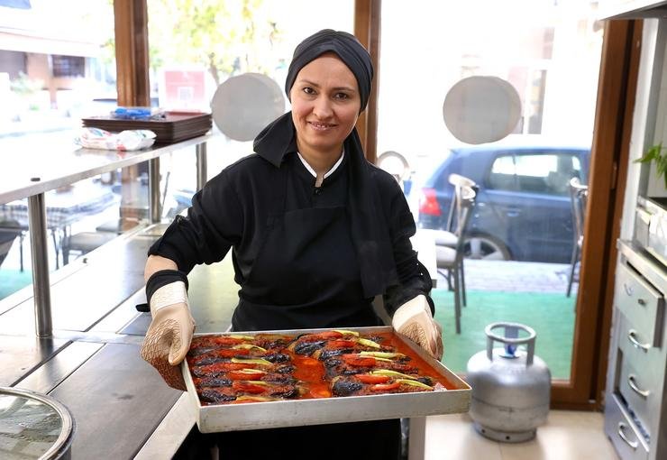 Aşçılık kursunu bitirdi, kendi lokantasını açtı