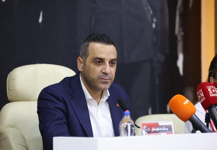 Çiğli Belediyesi Araç Filosunu Güçlendiriyor: 53 Araç ve İş Makinesi İçin Girişimler Başlatıldı