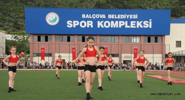 Ritmik Cimnastikçiler Balçova’da Yarışacak