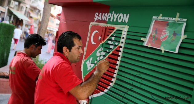  Sanat sokakta güzel
