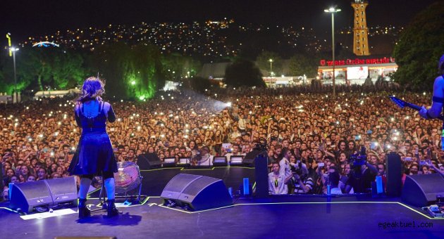 Şebnem ferah kültürpark’ı salladı