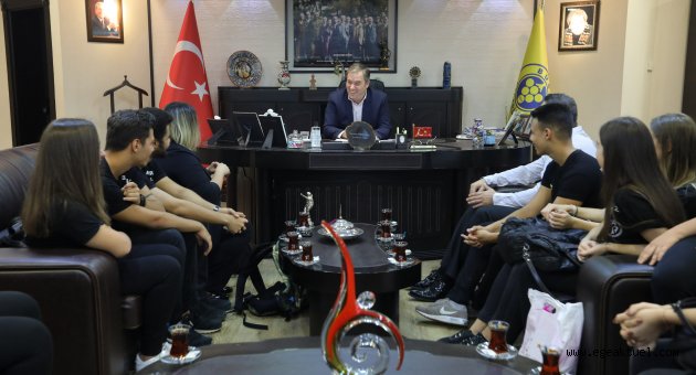 Seçkin üniversitelere yerleştiler