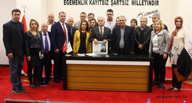 Şehidin adı Bayraklı'da yaşayacak