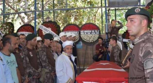 Şehit özel harekat polisi toprağa verildi