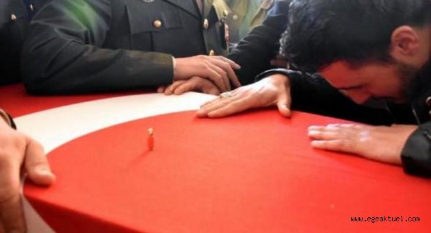 Şehit Uzman Çavuş, gözyaşlarıyla son yolculuğuna uğurlandı