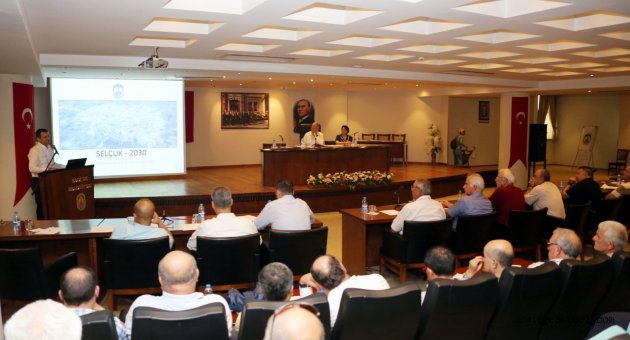 Selçuk Belediye Meclisi Ağustos ayında olağanüstü toplandı. 
