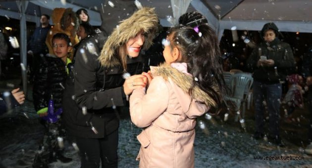 Selçuk'a yağan kar herkesi mutlu etti