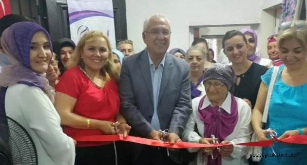 Selvitopu el emeği sergisini açtı