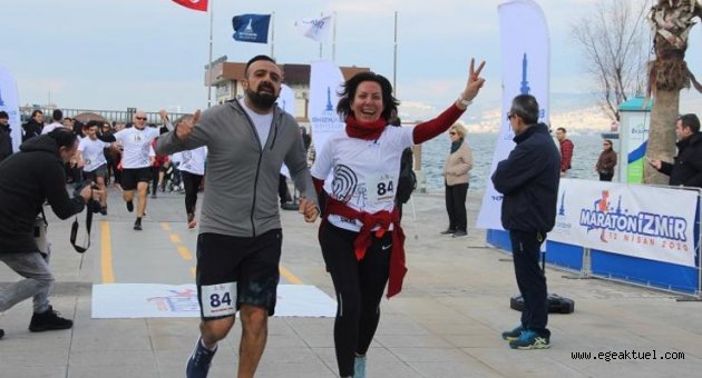 ‘Sevdiğine Koş’ yarışmasına İzmir’de büyük ilgi