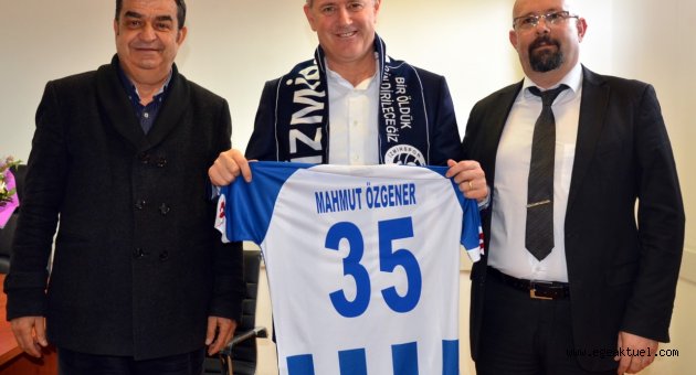 Şimşekler’den Özgener’e tam destek