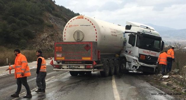 Şoförün manevrası faciayı önledi