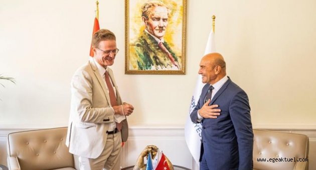 Soyer: İzmir doğu ve batı arasında köprüdür