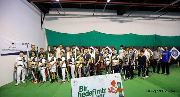 Spor sahalarında bayram coşkusu