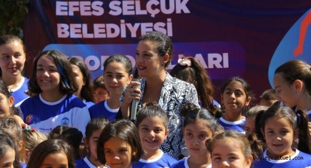 Sporcu Çocuklardan Başkan Sengel’e Teşekkür