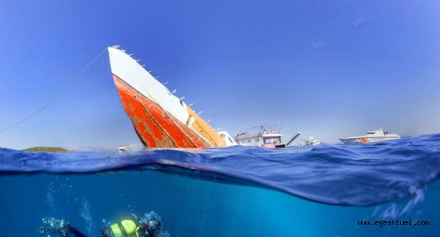 Sualtının gizemli dünyasını yansıtan kareleriyle sanatı ve sporu bir araya getiriyor