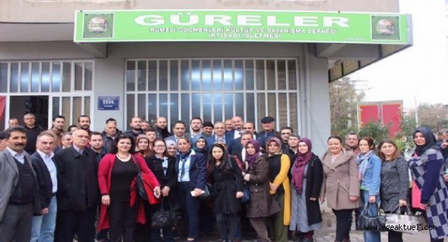 Sürekli göçmenlere yeni sistemi anlattı