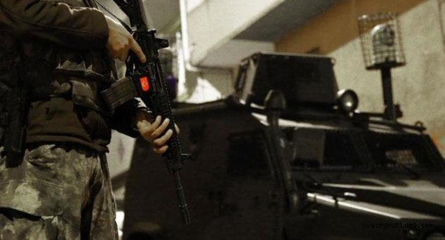 Suriye’den kaçan 3 terörist İzmir’de yakalandı