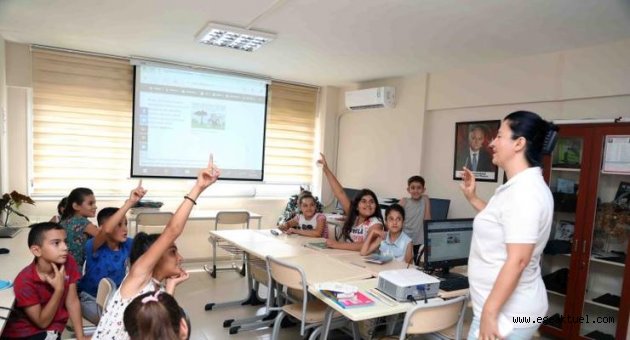 Suriyeli Çocuklara Türkçe Dil Etkinliği