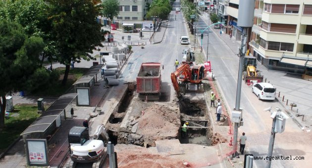 Talatpaşa Bulvarı’nda altyapı mesaisi