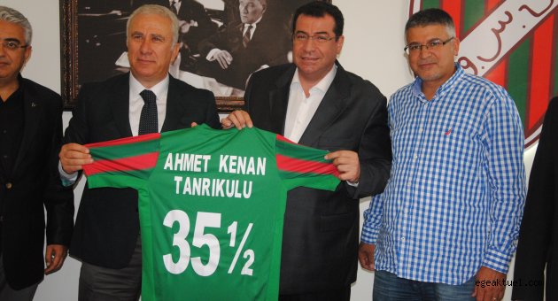 TANRIKULU, “Karşıyaka Spor Kulübü şanlı geçmişi ile İzmir’in tarihi aynasıdır. 