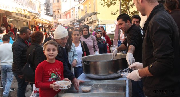 Tarihi Çarşı’da bereket aşı ikramı