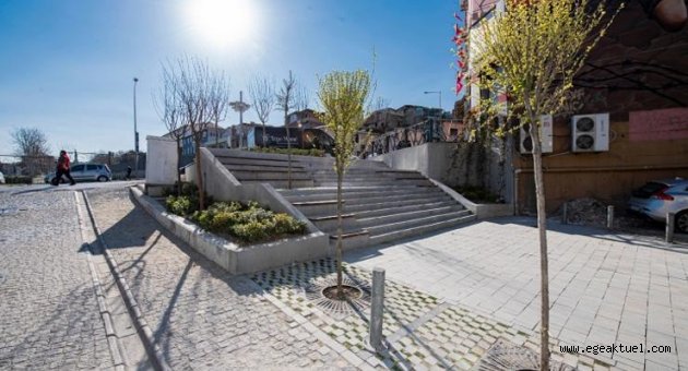 Tarihi Kemeraltı’na yeni bir soluk! Azizler Sokağı yeniden doğdu