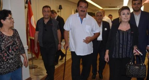 Tatlıses'ten vekil adaylığı için AK Parti'ye ziyaret