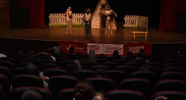 Torbalı’da ‘Tiyatro Festivali’ sona erdi