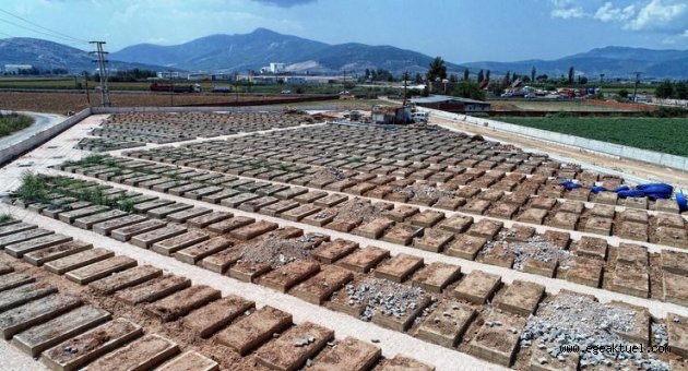 Torbalı’ya "çift katlı" mezarlar geliyor