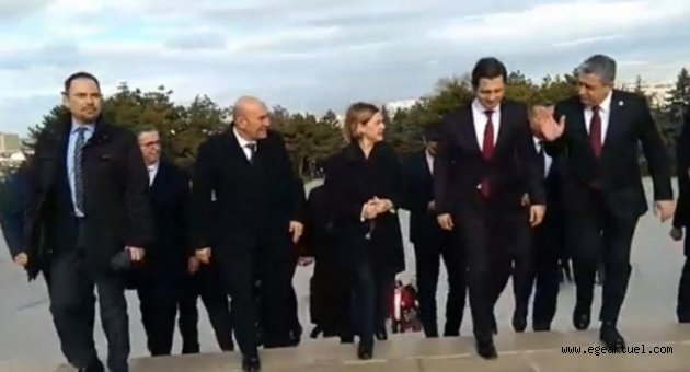 Tunç Soyer Anıtkabir'i ziyaret etti
