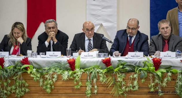 Tunç Soyer Torbalı’da muhtarları dinledi