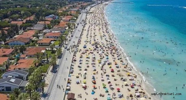 Turizmin gözde merkezi Çeşme bayramı dolu geçirdi