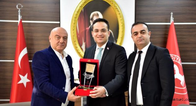 Türk Kızılay’dan Başkan Atila’ya teşekkür