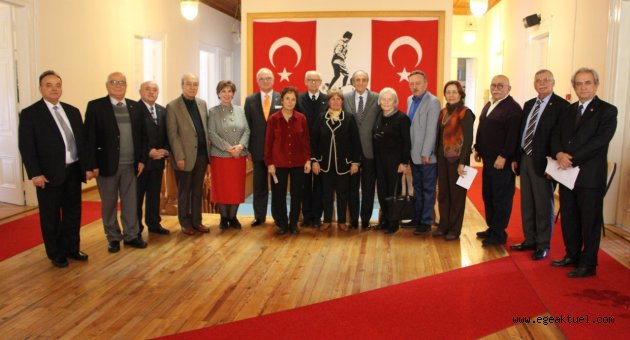 Türk Parlamenterler Birliği İzmir Şubesi 17. Genel Kurulunu yaptı