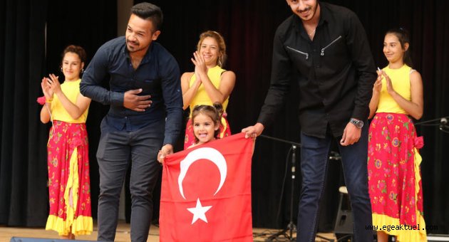 Türkiye’nin ilk ‘Roman Gençlik Çalıştayı’ Karşıyaka’da!