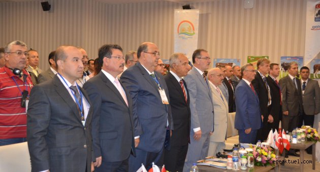 Türkiye Simental Yetiştiriciliği Paneli İzmir’de Yapıldı