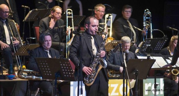 Uluslararası İzmir Festivali'nde Big Band keyfi