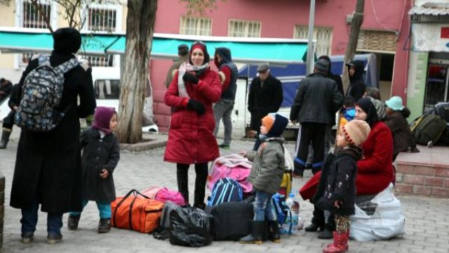 Umut Yolculuğu'nda Basmane Durağı