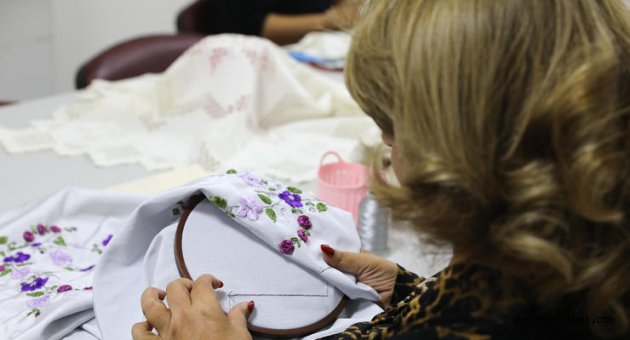Unutulan sanatlar Buca’da canlanıyor