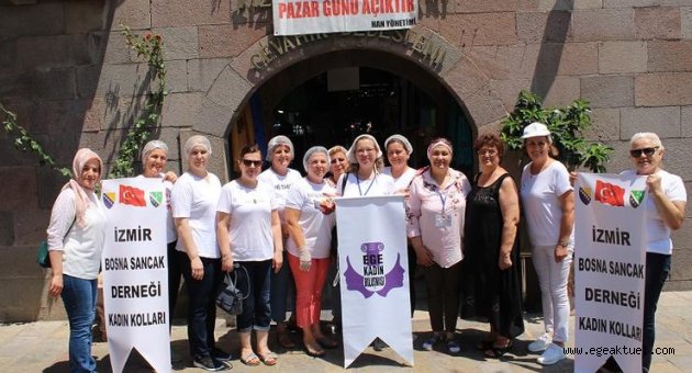‘Üreten Kadınlar Pazarı’na büyük ilgi