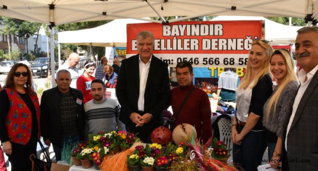 Üretici kadın pazarı Narlıdere'de!