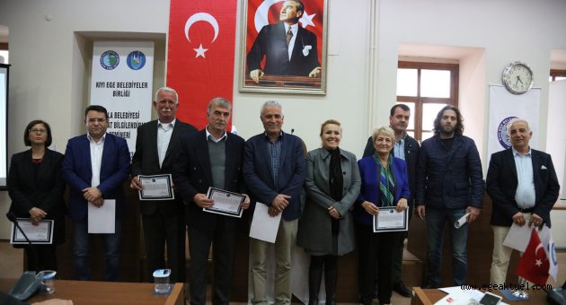 Urla Belediyesi Eğitim Programı’nda sertifika heyecanı