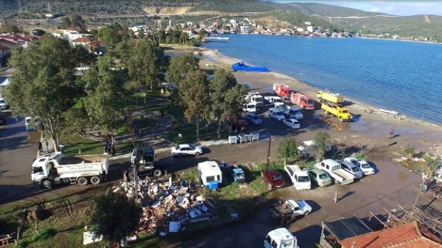 Urla'da Barınaklar Boşaldı, Yıkım Hızlandı