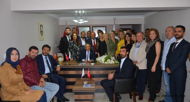 Vatanını Sevenler Federasyonu Çeşme Temsilciliği açıldı