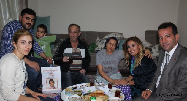 Zerrin Kara’dan çat kapı ziyaret