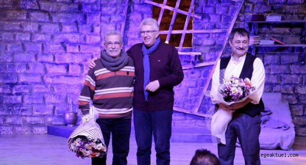 "Zindandaki Şair"  İzleyici ile Buluştu
