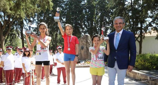 Zübeyde Anne’ye Koştular