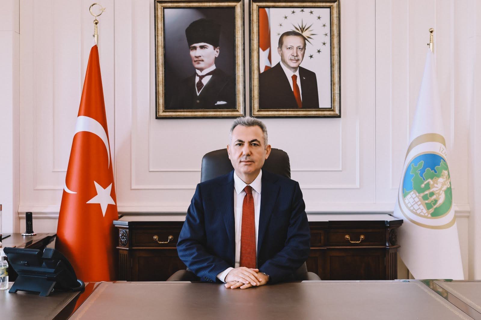 İZMİR VALİSİ  DR. SÜLEYMAN ELBAN’IN  30 AĞUSTOS ZAFER BAYRAMI MESAJI