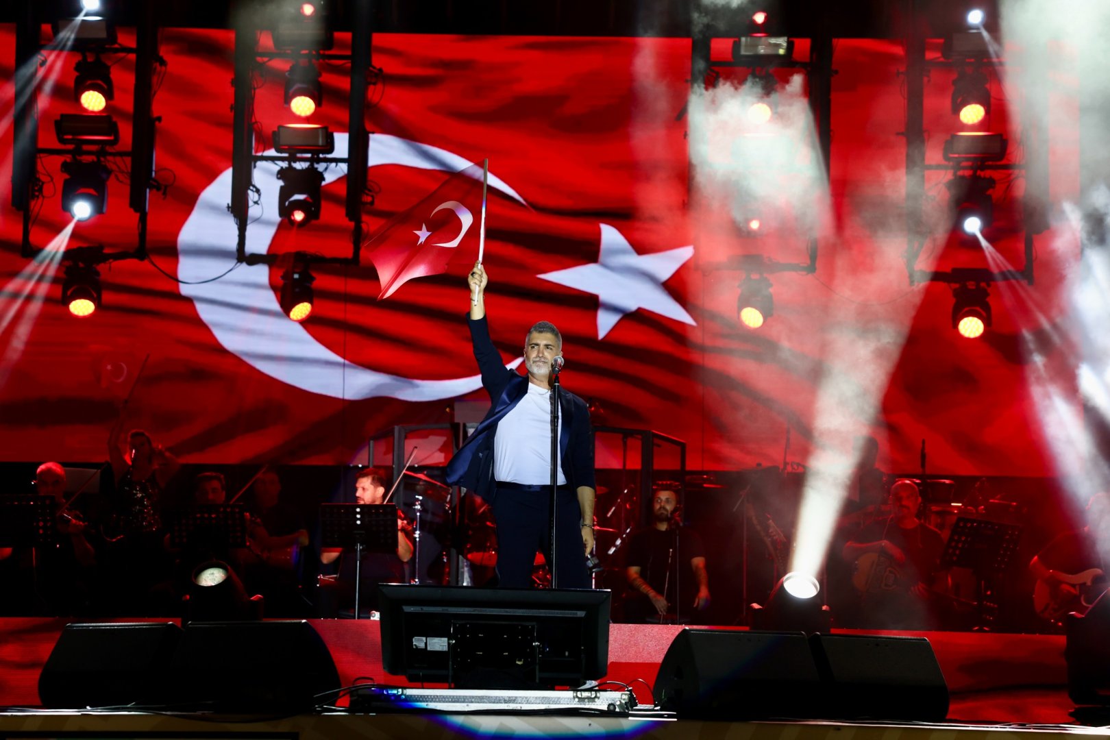 ZAFERİN 104. YILI ALİAĞA’DA BÜYÜK COŞKUYLA KUTLANDI